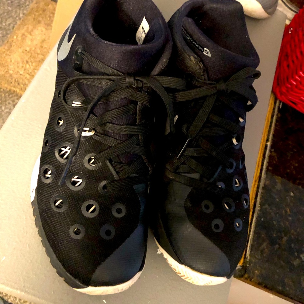Men’s Nike sneakers